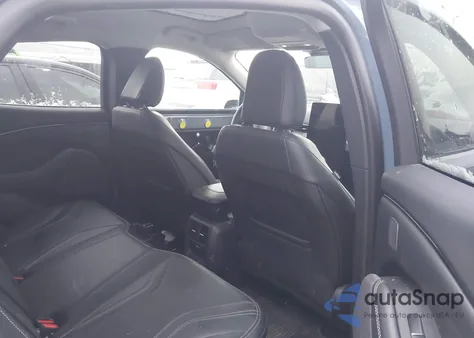 2023 Ford Mustang Mach-E Premium z USA, uszkodzony, nr VIN 3FMTK3SU1PMA06031